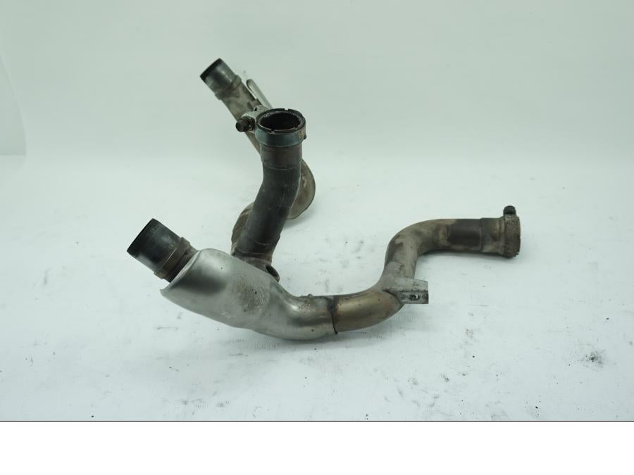 Framsidan på Mellanrör från en Suzuki DL 1000 -2005 motorcykel.