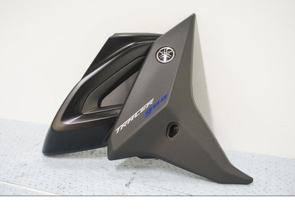 Baksidan på Sidkåpa från en Yamaha MT-09 Tracer -2019 motorcykel.