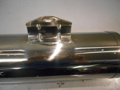 Baksidan på Ljuddämpare från en Kawasaki ZZ-R 1400 -2008 motorcykel.