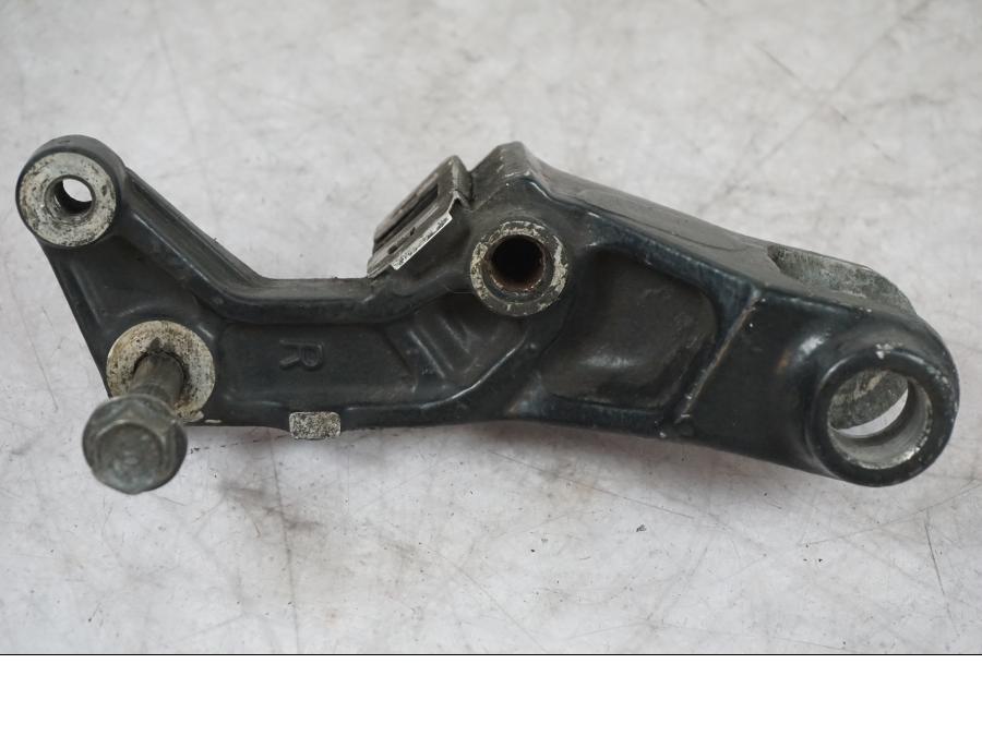 Höger sida på Bromsoksfäste från en Honda GL 1200 -1987 motorcykel.