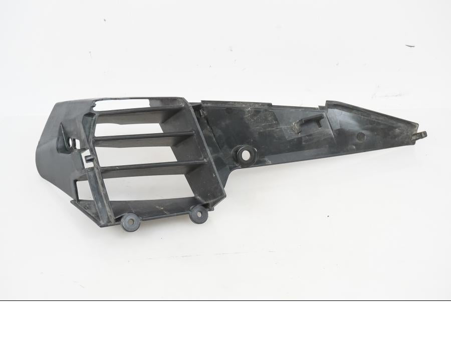 Höger sida på Kylarvinge från en H-D Adventure Pan America Special RA1250S -2021 motorcykel.