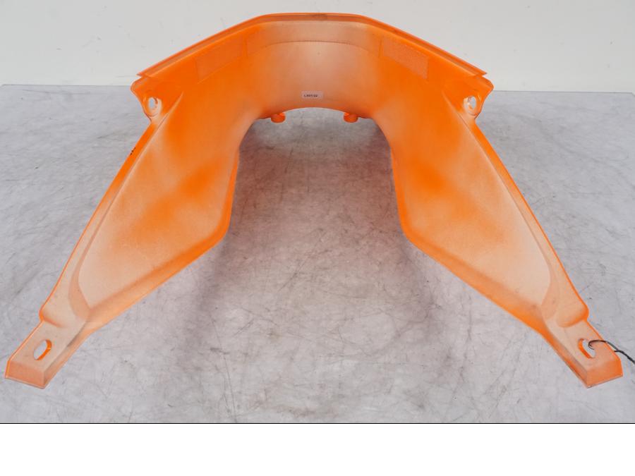 Extrabild2 på Bensintankskåpa från en KTM 1290 Super Duke R -2022 motorcykel.