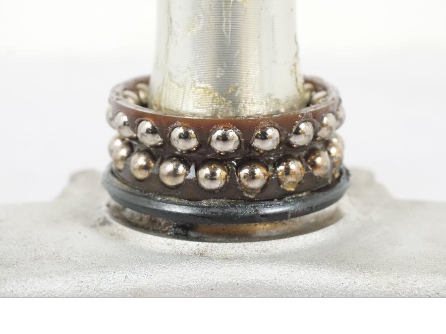 Höger sida på Gaffelkrona från en Kawasaki ZX-6R -2011 motorcykel.