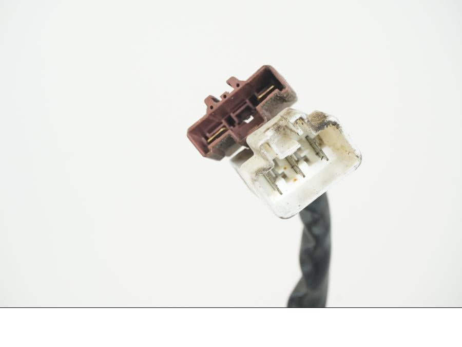 Vänster sida på Likriktare från en Honda XL 1000 V -2008 motorcykel.