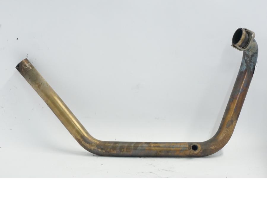 Baksidan på Grenrör från en BMW G 650 GS -2011 motorcykel.