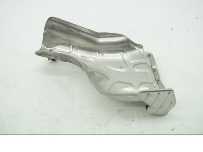 Baksidan på Värmeskydd från en Honda VFR 1200 -2012 motorcykel.