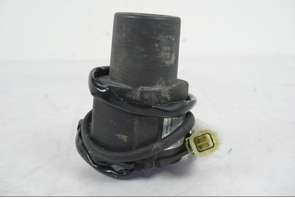 Extrabild5 på <p>Låssats från Honda VT 750 C2 2008.</p>

<p>Tändningslås, antenn, styrlås, tanklock, hjälmlås, 2st nycklar och CDI.</p> motorcykel.