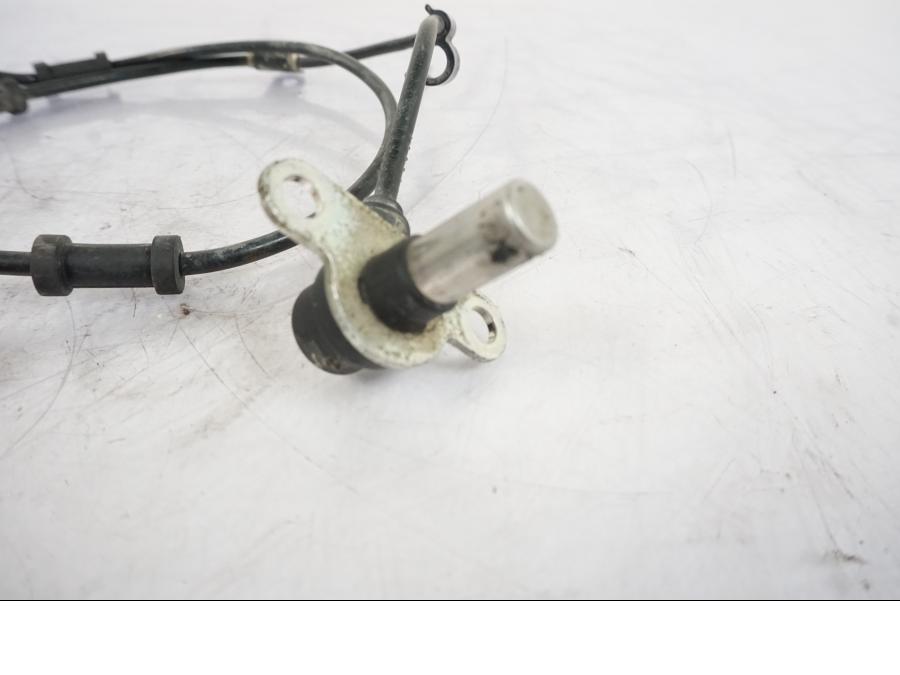 Baksidan på ABS givare från en Honda VFR 1200 -2010 motorcykel.