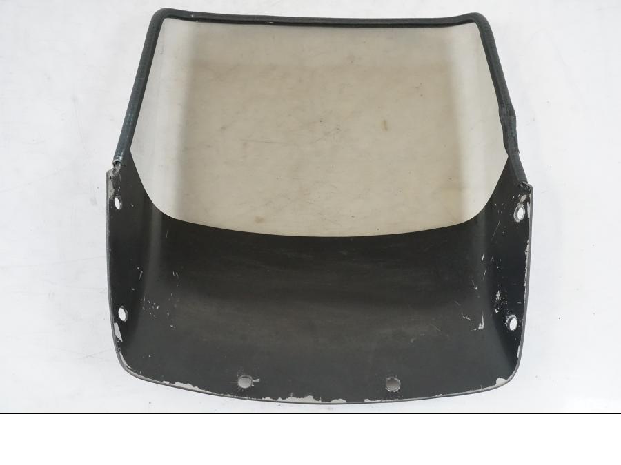 Snett uppifrån på Vindruta från en Suzuki GSX 550 EF -1985 motorcykel.