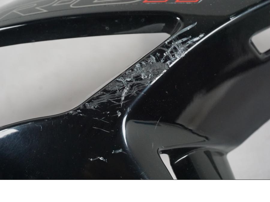 Baksidan på Sidkåpa från en Kawasaki ER-6N ABS -2010 motorcykel.