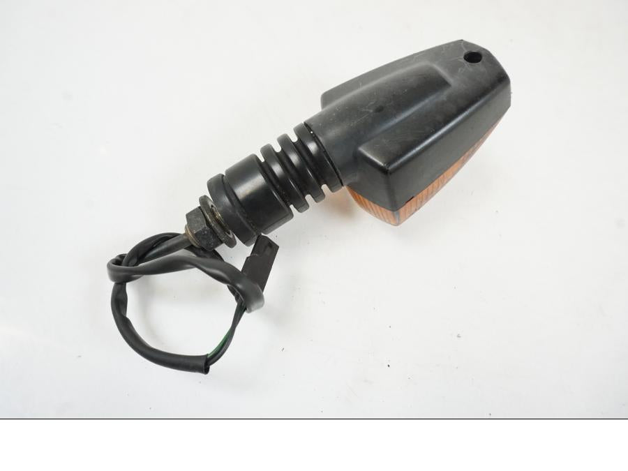 Höger sida på Blinkers från en Yamaha BT 1100 -2003 motorcykel.