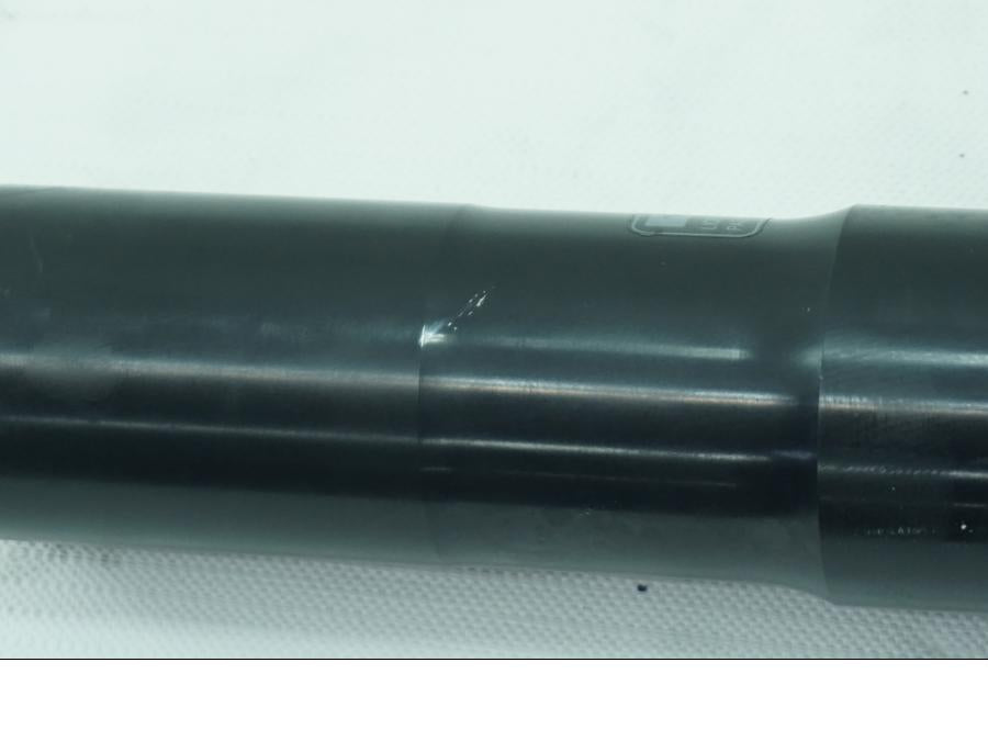 Höger sida på Gaffelben från en Yamaha YZF 1000 R1 -2002 motorcykel.