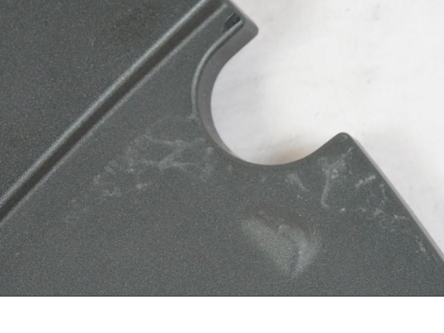 Höger sida på Batterikåpa från en Kawasaki ZZ-R 1400 -2009 motorcykel.