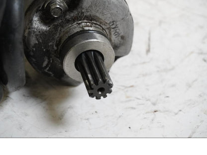 Baksidan på Startmotor från en Yamaha YZF 1000 R -1997 motorcykel.