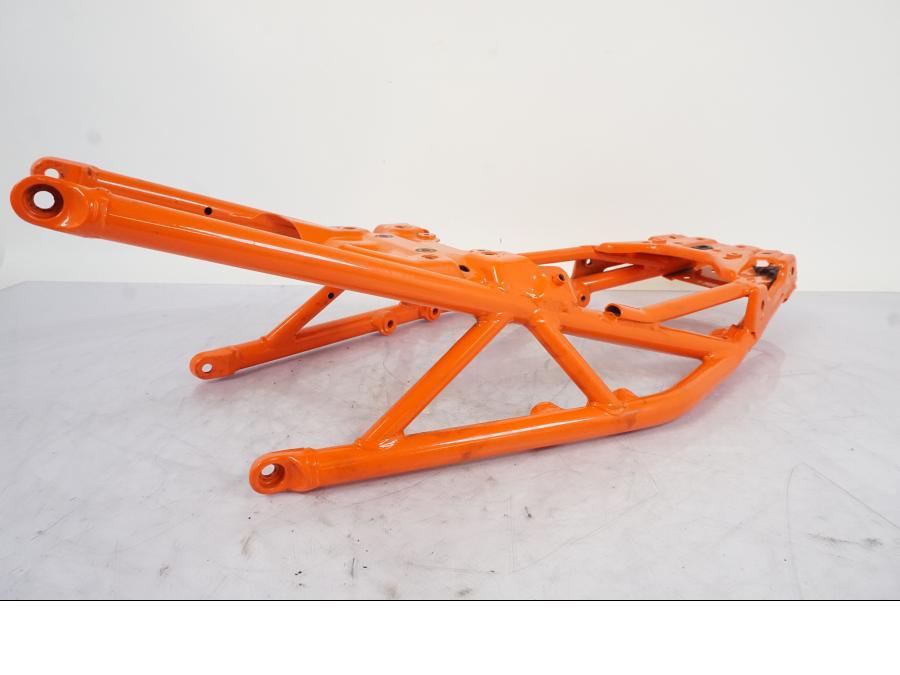 Framsidan på Bakram från en KTM 125 Duke -2017 motorcykel.