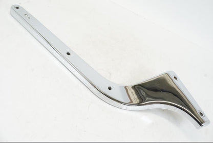 Vänster sida på Bakskärmstag från en Kawasaki VN 800 -2000 motorcykel.