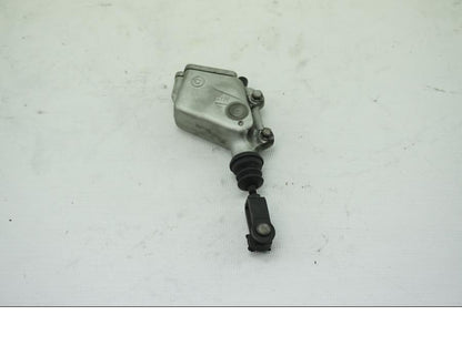 Framsidan på Bromshuvudcylinder från en KTM 950 SM -2006 motorcykel.