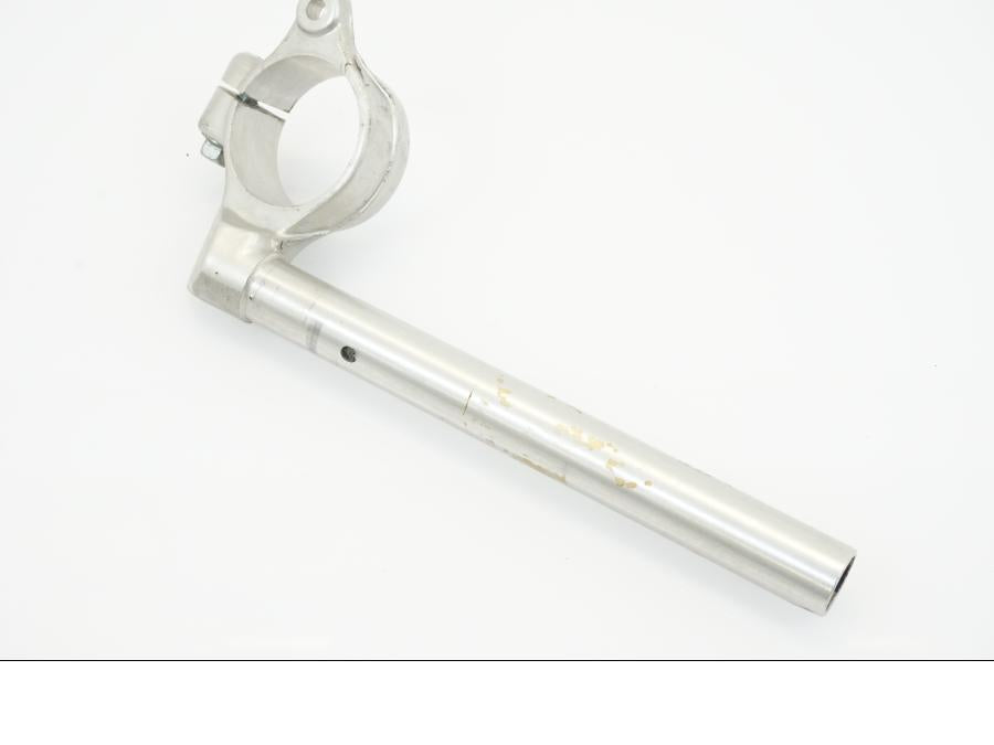 Vänster sida på Styre från en Suzuki TL 1000 R -1999 motorcykel.