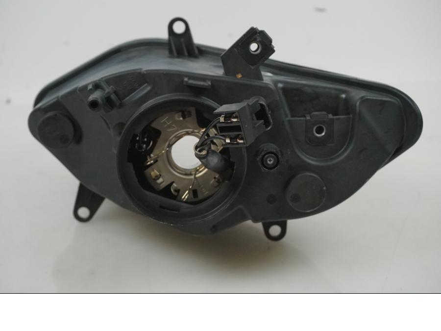 Höger sida på Strålkastare från en BMW S 1000 RR -2016 motorcykel.