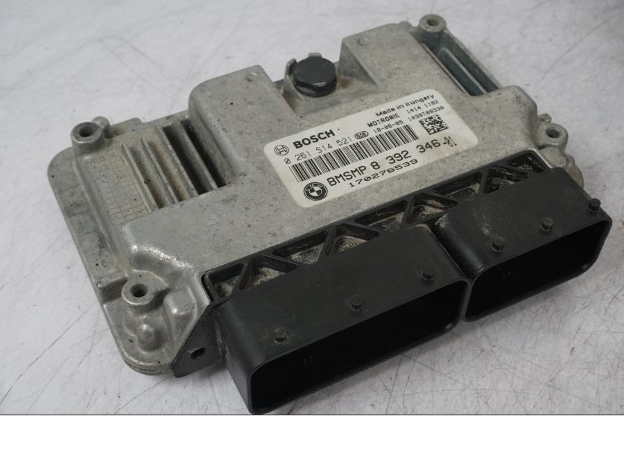 Baksidan på Låssats från en BMW R 1200 GSA -2018 motorcykel.