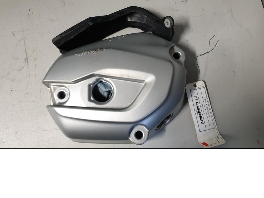 Framsidan på Ventilkåpa från en BMW R 1200 RT -2013 motorcykel.