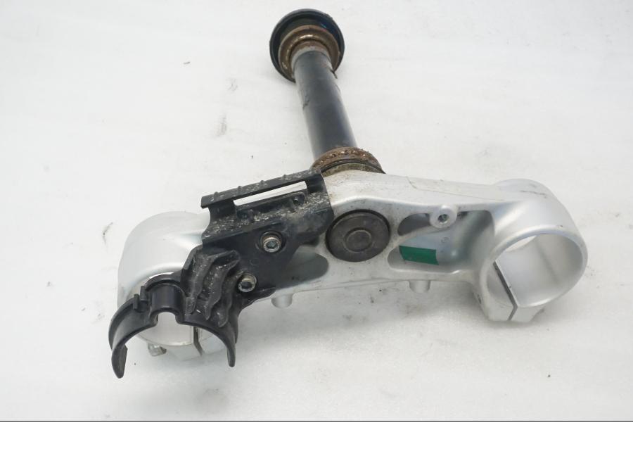 Höger sida på Gaffelkrona från en KTM 125 Duke -2015 motorcykel.