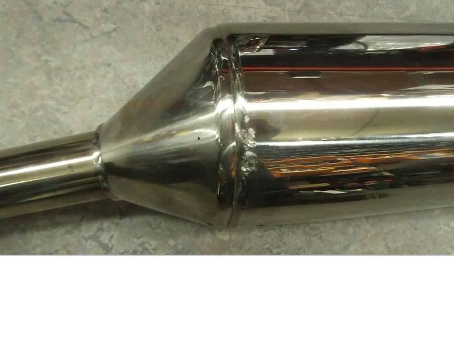 Höger sida på Ljuddämpare från en Yamaha FJR 1300 -2015 motorcykel.