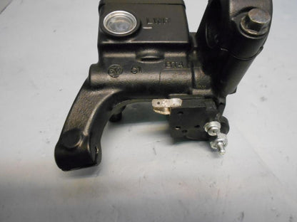 Höger sida på Bromshuvudcylinder från en Yamaha YS 125 -2017 motorcykel.