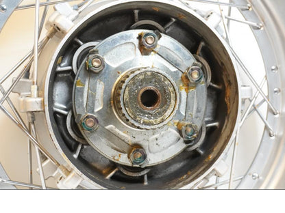 Extrabild2 på Fälg från en Yamaha XV 1100 -1995 motorcykel.