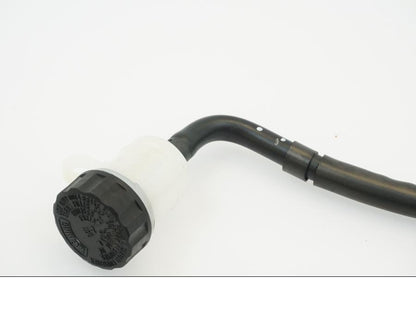 Snett uppifrån på Bromshuvudcylinder från en Kawasaki Z 1000 -2014 motorcykel.