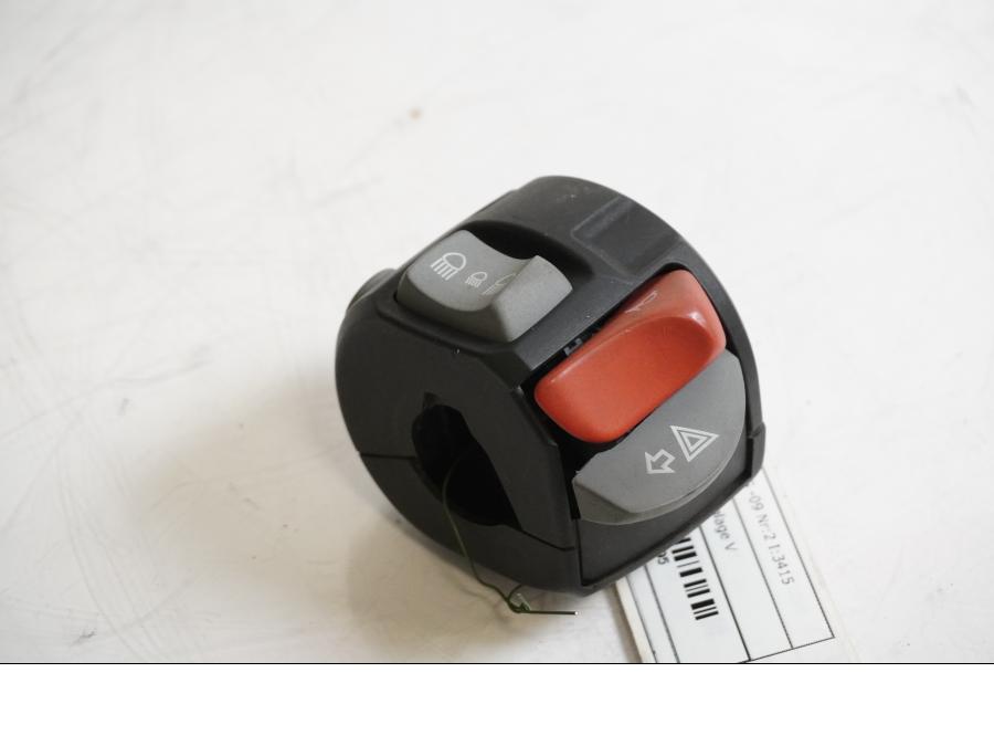 Framsidan på Styrelreglage från en BMW F 800 S -2009 motorcykel.