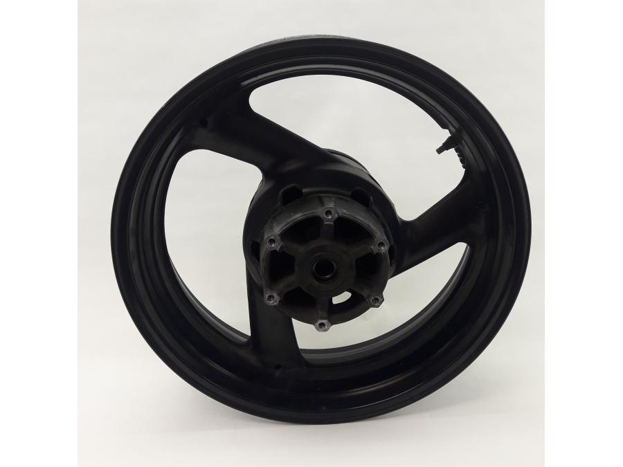 Framsidan på Fälg från en Yamaha FZ-S 600 -2000 motorcykel.