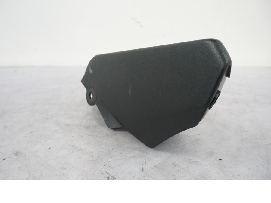 Baksidan på Luftintag från en Yamaha MT-07 -2023 motorcykel.