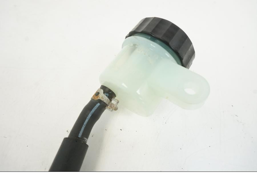 Höger sida på Bromshuvudcylinder från en Yamaha XJR 1300 -2007 motorcykel.