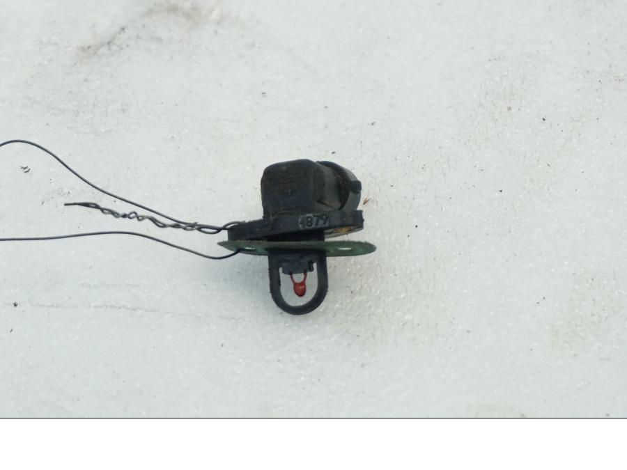 Baksidan på Luftburksensor från en Aprilia RSV 1000 -2010 motorcykel.