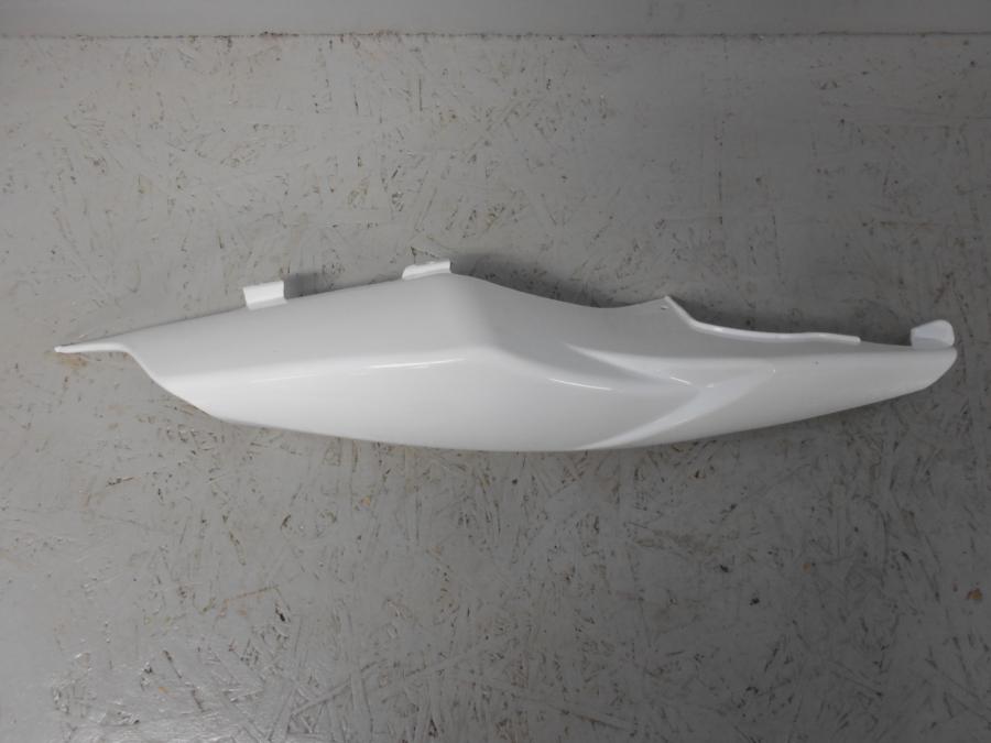 Framsidan på Bakvinge från en Suzuki GSX-R 1000 -2007 motorcykel.