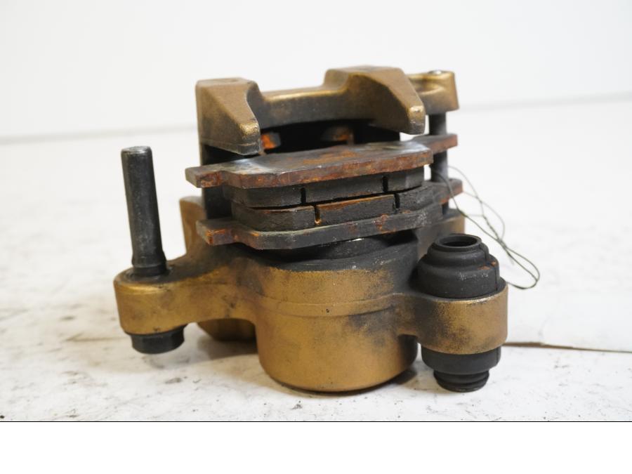 Höger sida på Bromsok från en Triumph Street Triple R -2011 motorcykel.