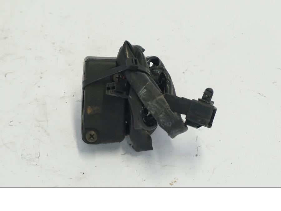 Höger sida på Styrelreglage från en Suzuki DL 1000 -2003 motorcykel.