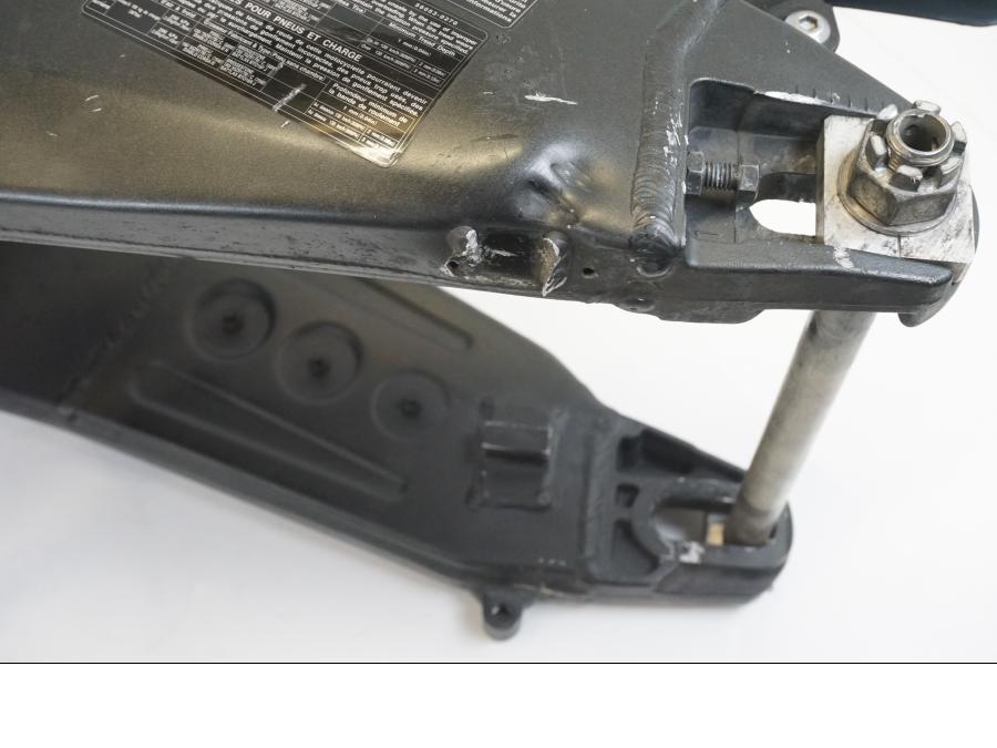 Extrabild2 på Sving från en Kawasaki ZX-10R -2008 motorcykel.