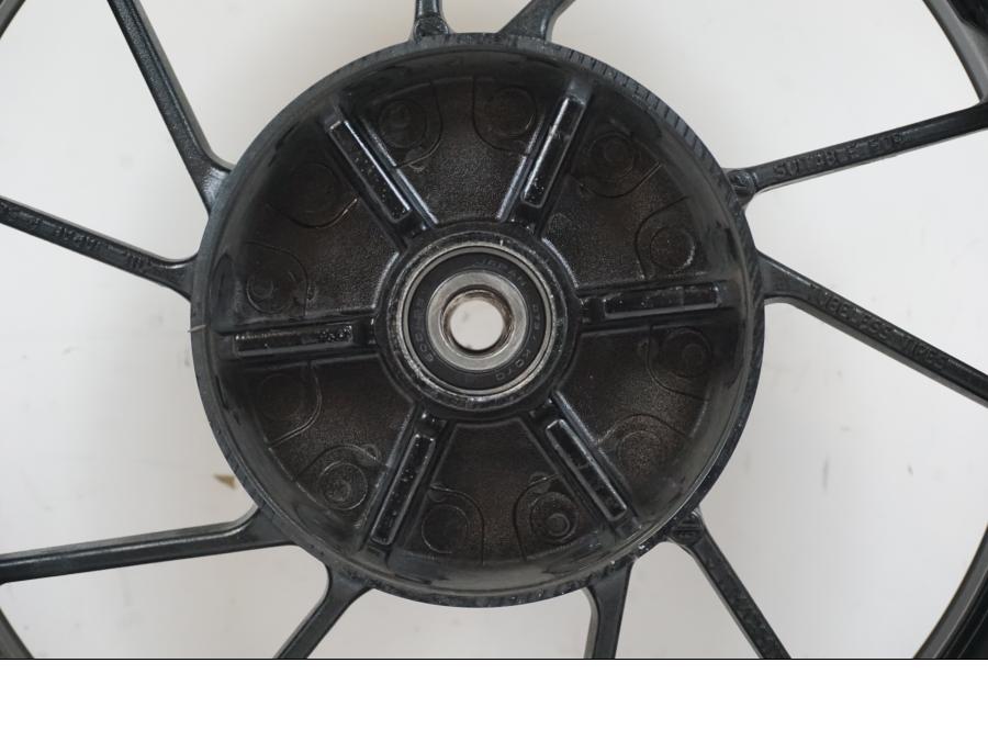 Extrabild3 på Fälg från en Yamaha MT-07 -2019 motorcykel.