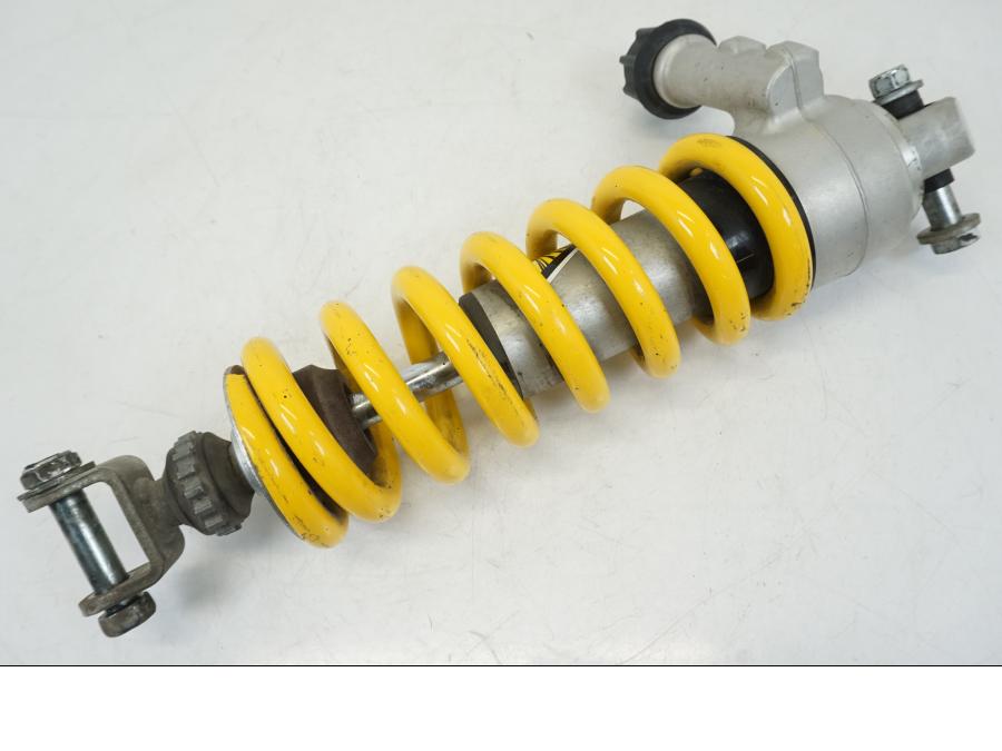 Snett nerifrån på Stötdämpare från en Yamaha XT 1200 A -2010 motorcykel.