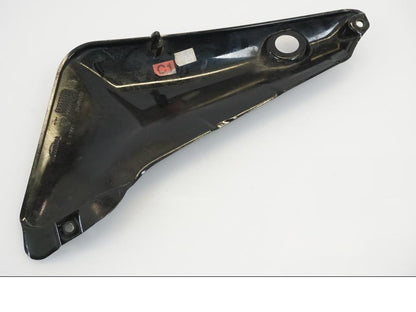 Snett uppifrån på Sidopanel från en Triumph Tiger -2004 motorcykel.