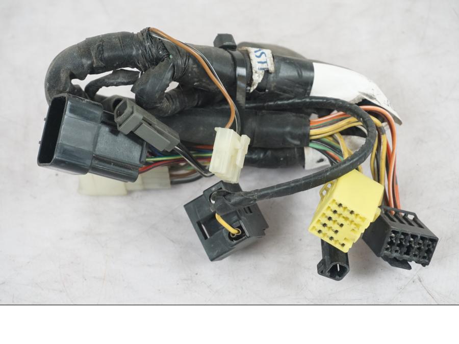 Framsidan på Kablage från en Suzuki SV 650 -1999 motorcykel.