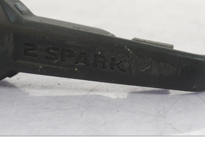 Baksidan på Tändspole Kåpa från en BMW R 1200 GS -2005 motorcykel.