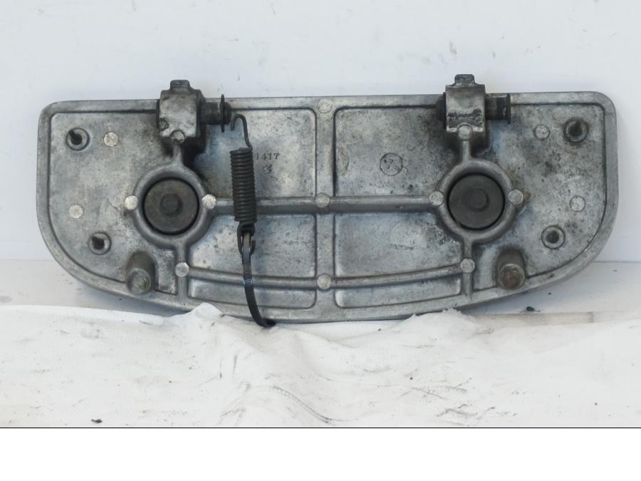 Vänster sida på Fotplatta från en Kawasaki VN 1500 -1996 motorcykel.