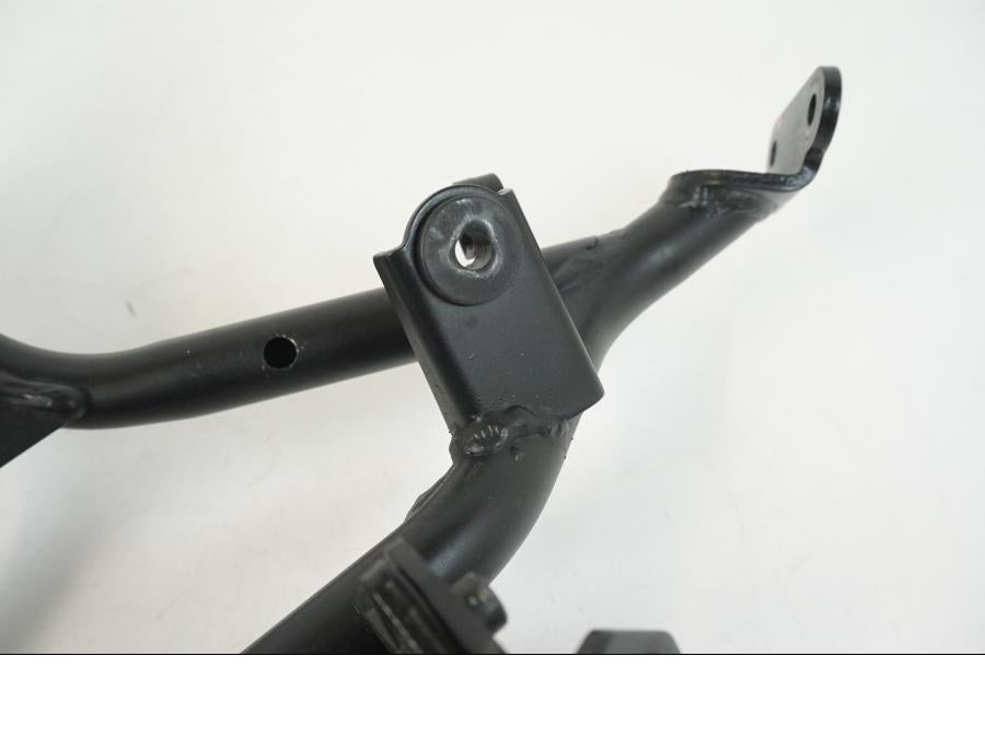 Snett uppifrån på Toppkåpstag från en Kawasaki ER-6F -2016 motorcykel.