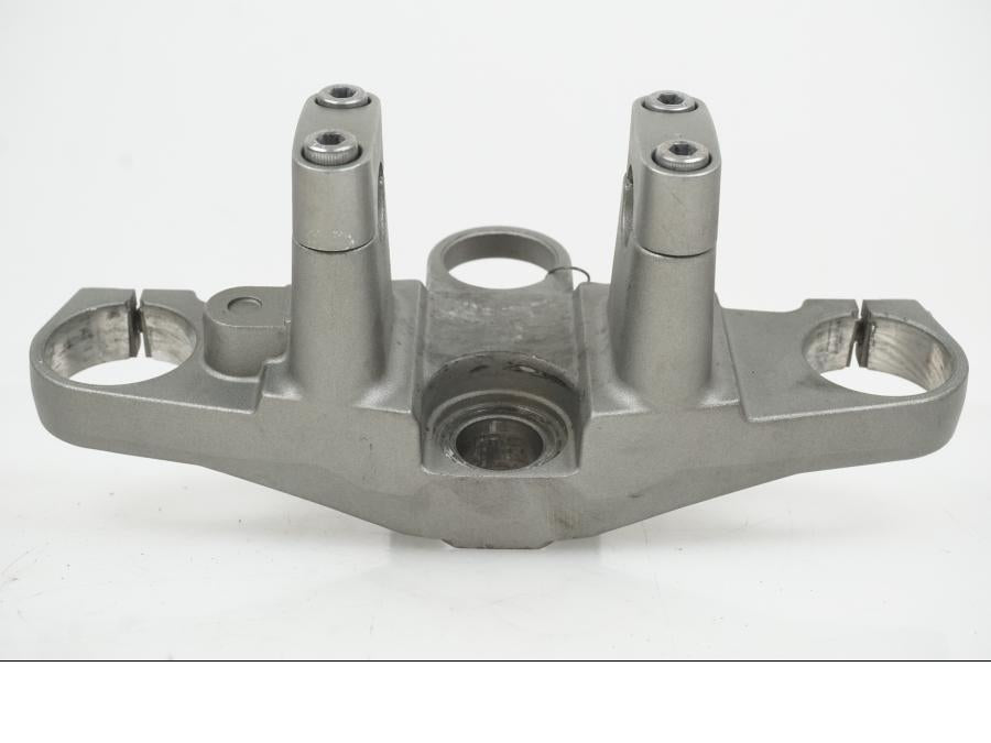 Vänster sida på Gaffelkrona från en Yamaha XJ 900 -1997 motorcykel.