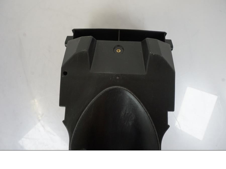 Extrabild2 på Luftburk från en KTM 790 Duke -2019 motorcykel.