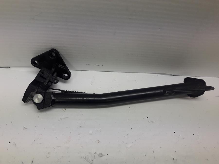 Framsidan på Sidostöd från en Triumph Tiger -1999 motorcykel.