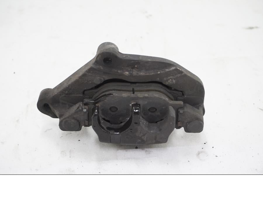 Baksidan på Bromsok från en Yamaha MT-03 -2007 motorcykel.